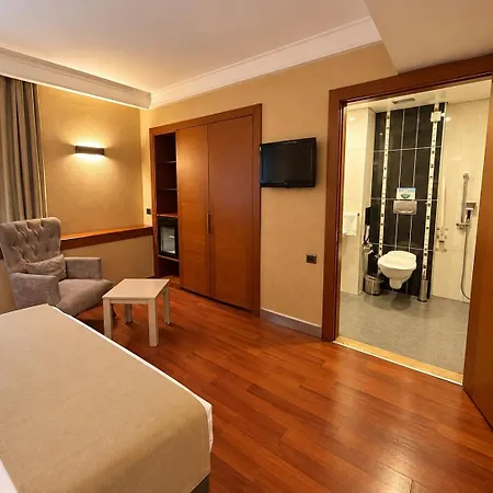 Marble Hotel 4*